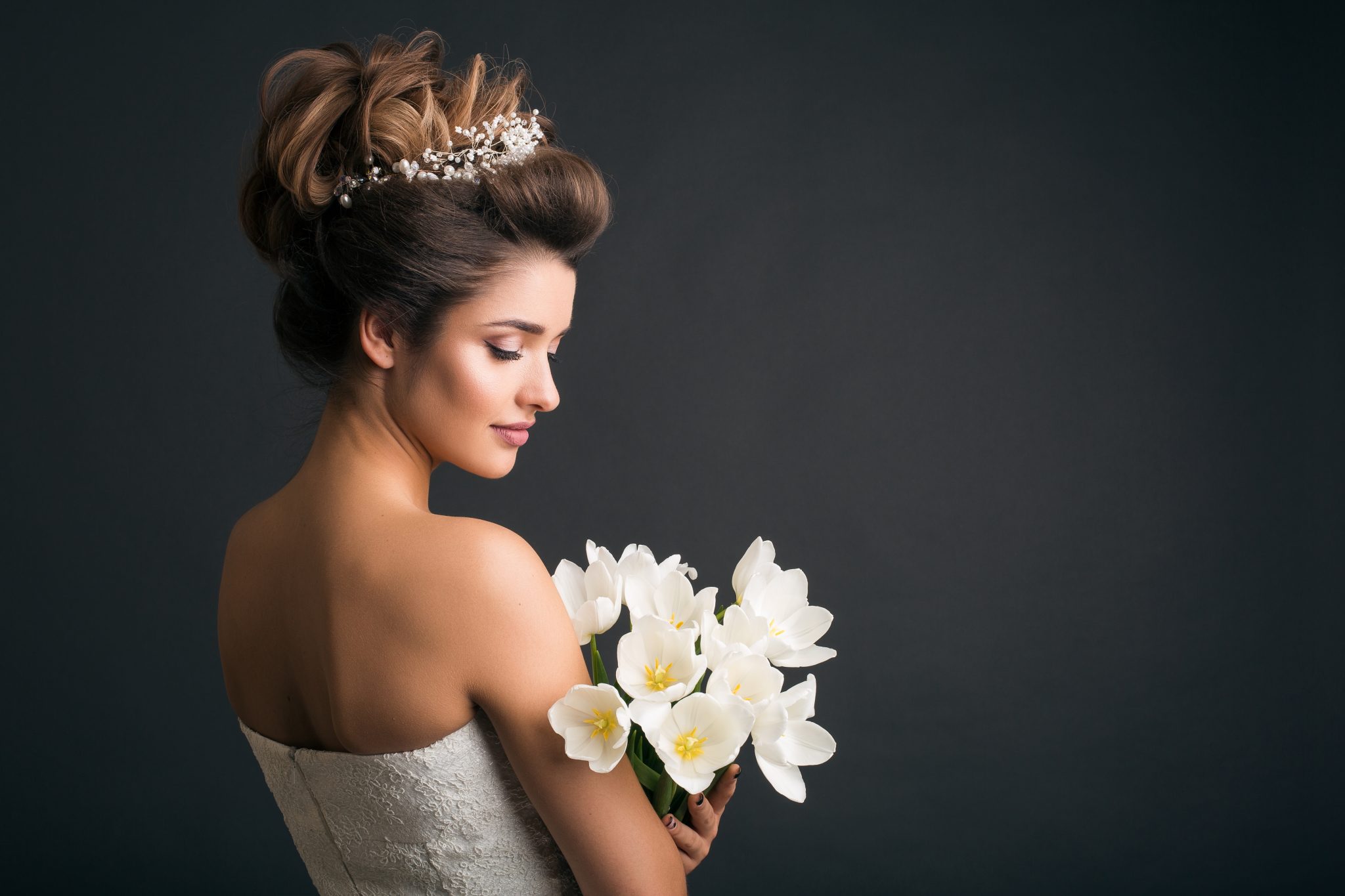 Comment créer du volume pour une coiffure de mariée ?